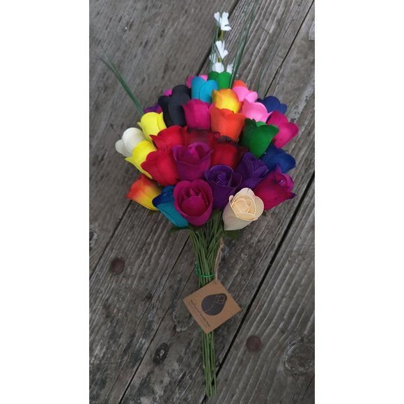 32 Assorted Half Open Bud Wooden Rose Bouquet. The Original Wooden Rose - Picture 6 of 9